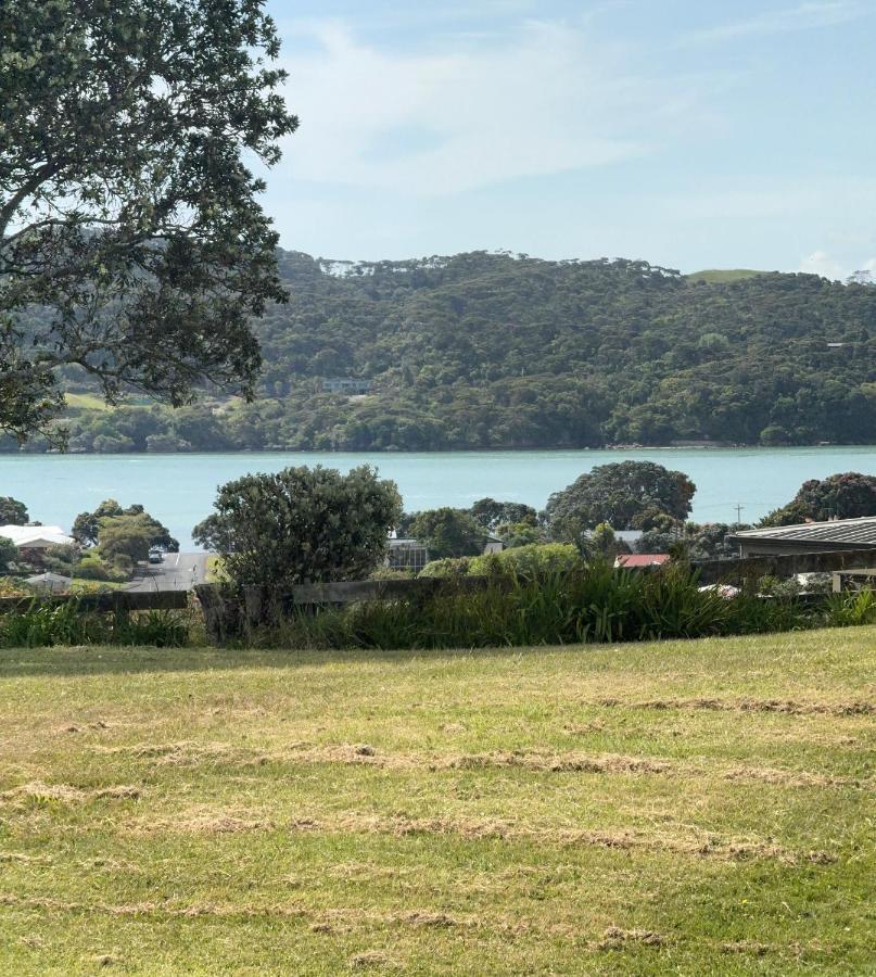 Raglan Seaview Cabin Exterior photo